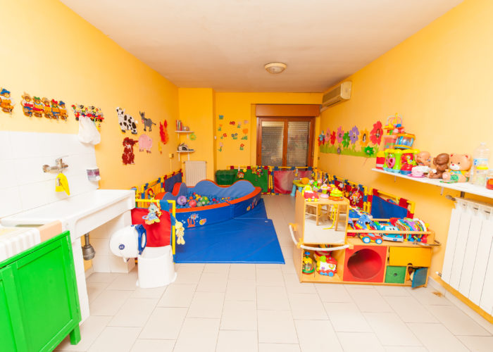 stanza-per-igiene-asilo-guidonia
